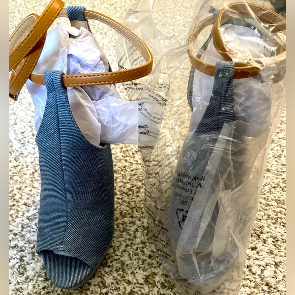 NWT Mazie Heeled Sandal - Picture 5 of 7